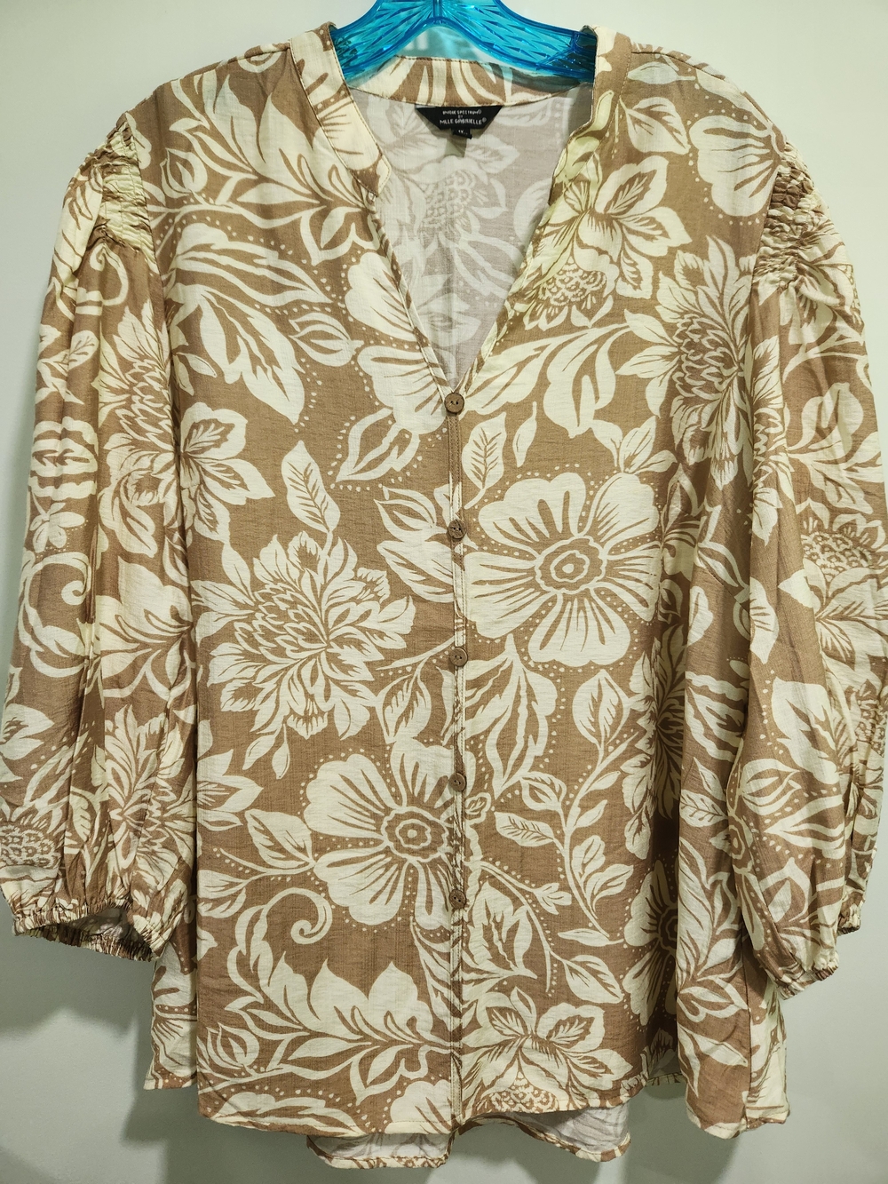 Mlle Gabrielle Beige and White Floral Button-Down Blouse